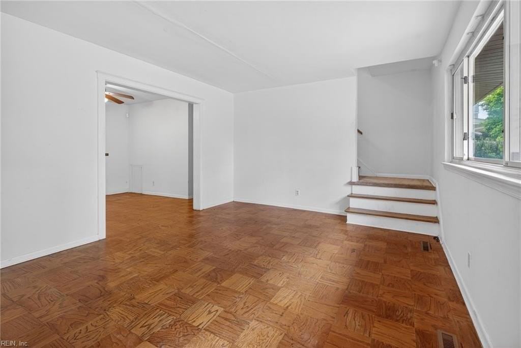 1611 Modoc Ave - Photo 4 of 25
