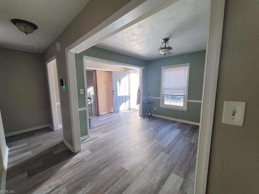 4220 Derby Wharf Dr - Photo 3 of 32