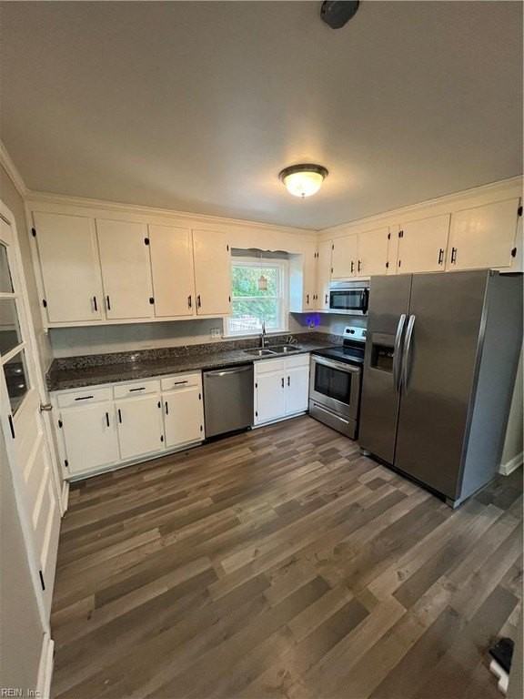 749 April Ln - Photo 5 of 19