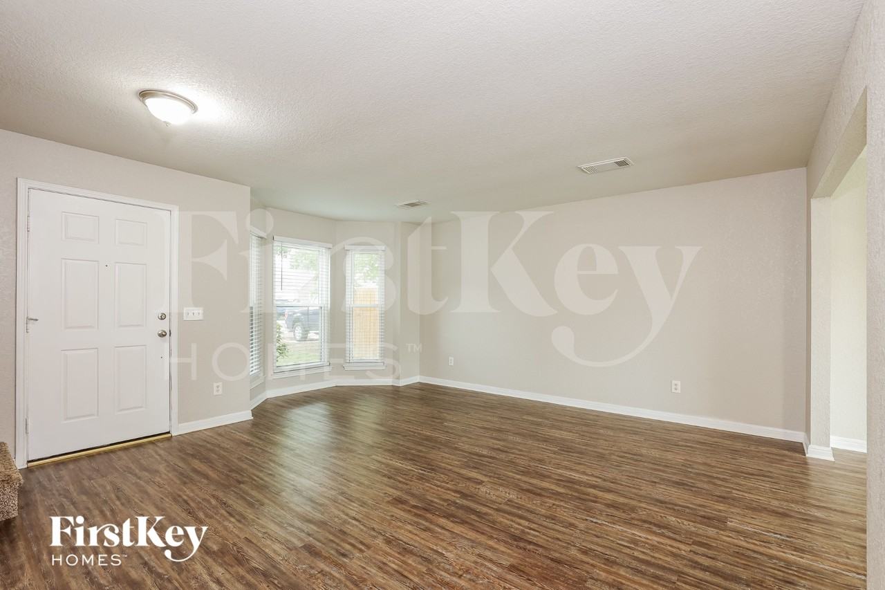 7527 Sutters Mine - Photo 2 of 15