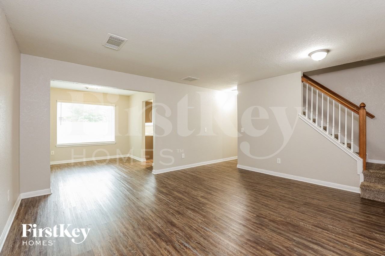 7527 Sutters Mine - Photo 3 of 15