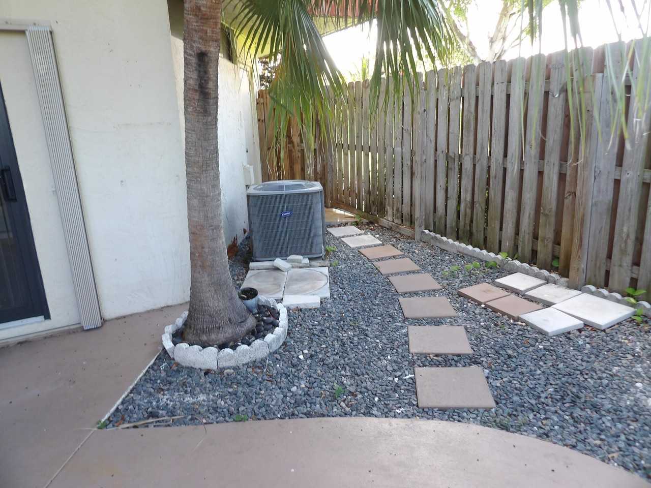3845 Victoria Dr - Photo 7 of 31