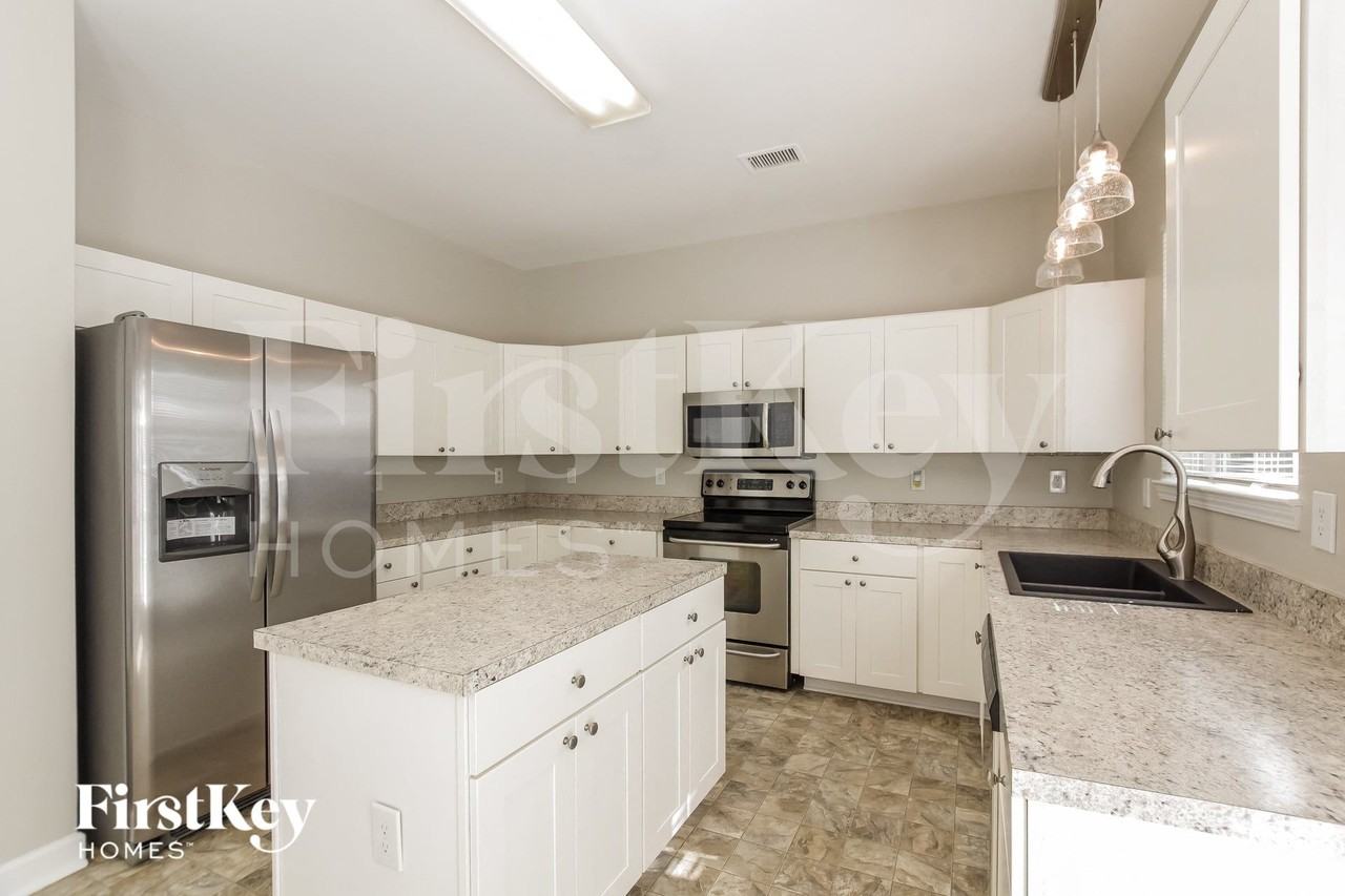 1008 Sandbox Cir - Photo 6 of 15