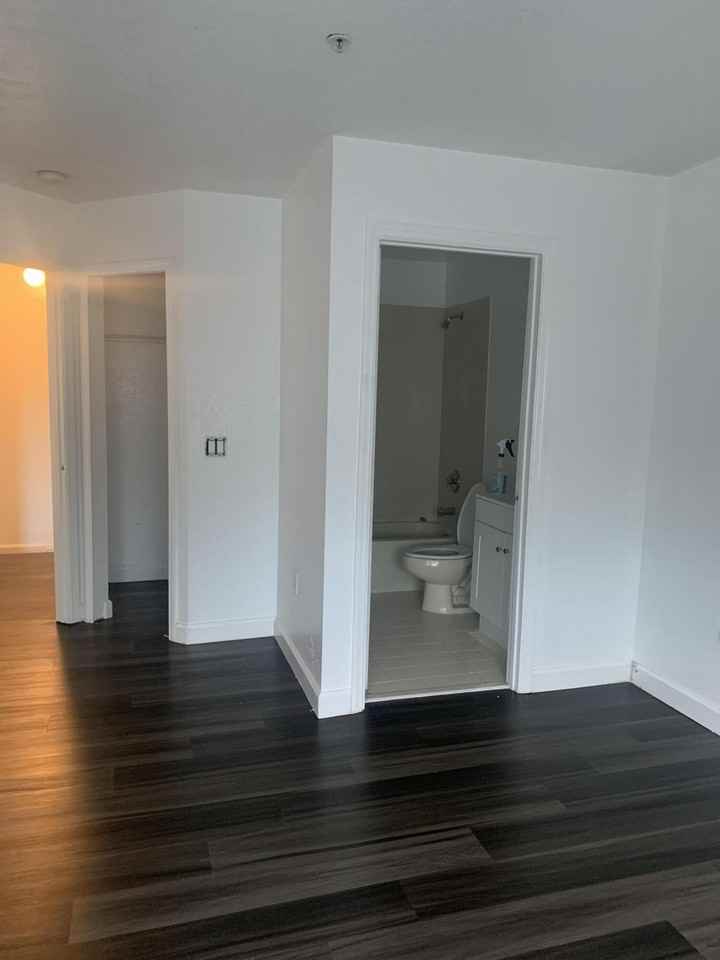 2127 Shoma Dr - Photo 2 of 3