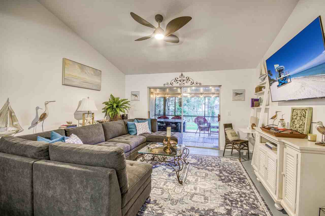 178 Pinewood Ct - Photo 3 of 28