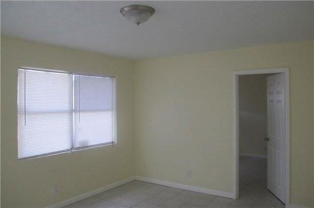 73 Ne 7th Ct #3 - Photo 6 of 12