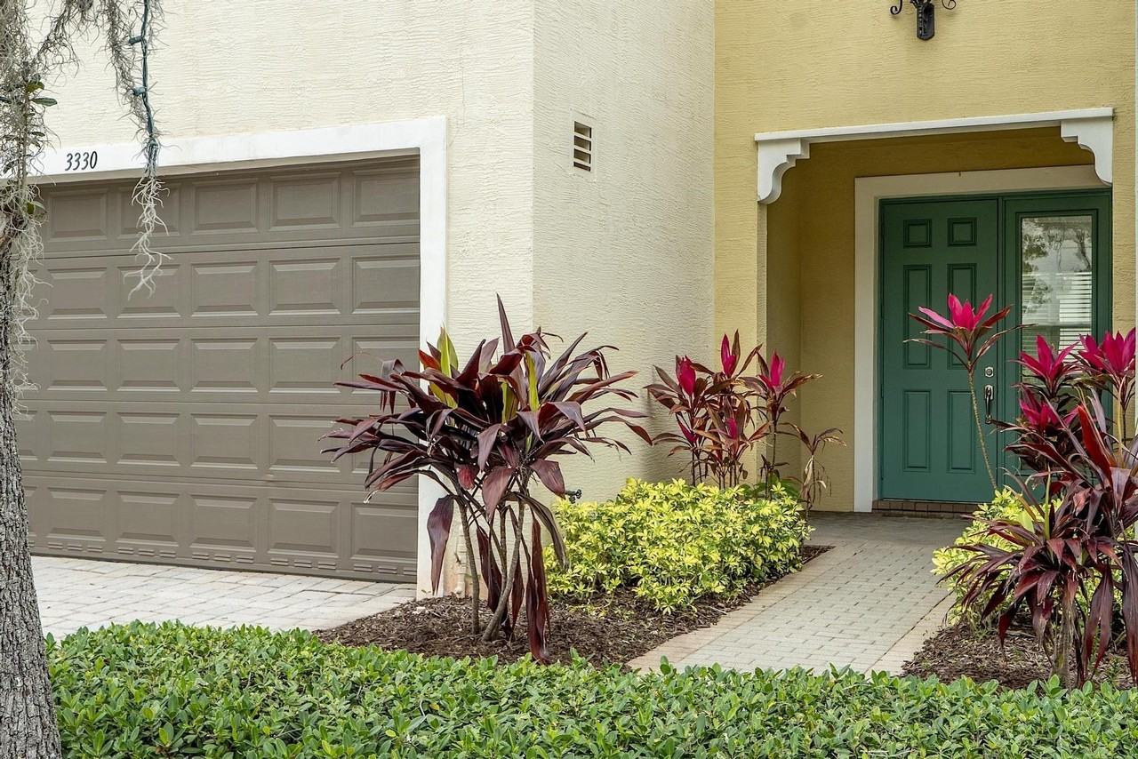3330 Nw 124th Way - Photo 3 of 50