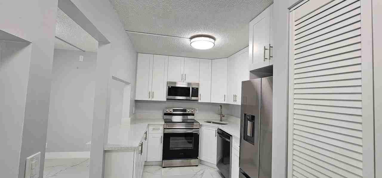 4991 Sable Pine Cir #B1 - Photo 3 of 11