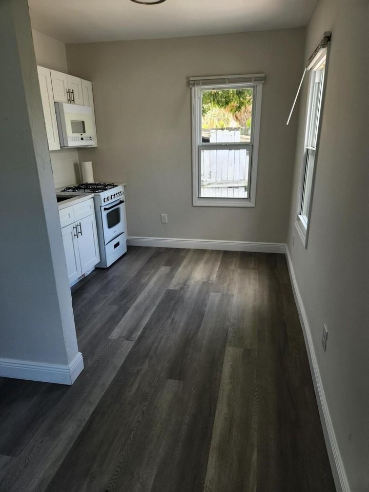 405B 2nd Ave S #405B - Photo 5 of 14