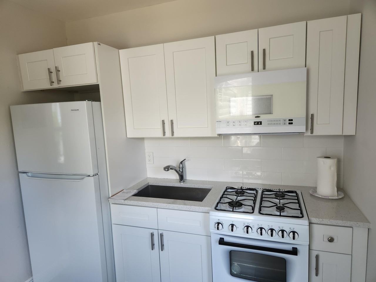 405B 2nd Ave S #405B - Photo 7 of 14