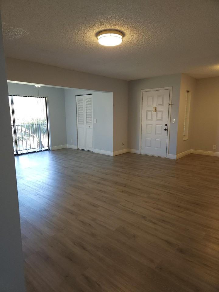 502 Shady Pine Way #D2 - Photo 7 of 23