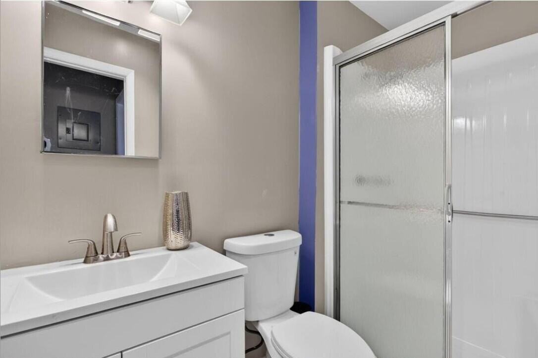 540 Nw 43rd St - Photo 7 of 21