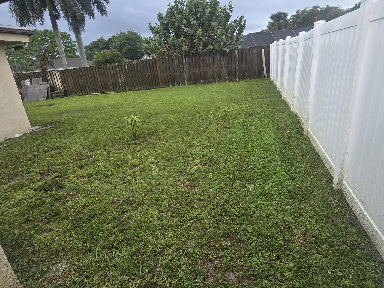 4941 Marbella Rd N - Photo 4 of 18