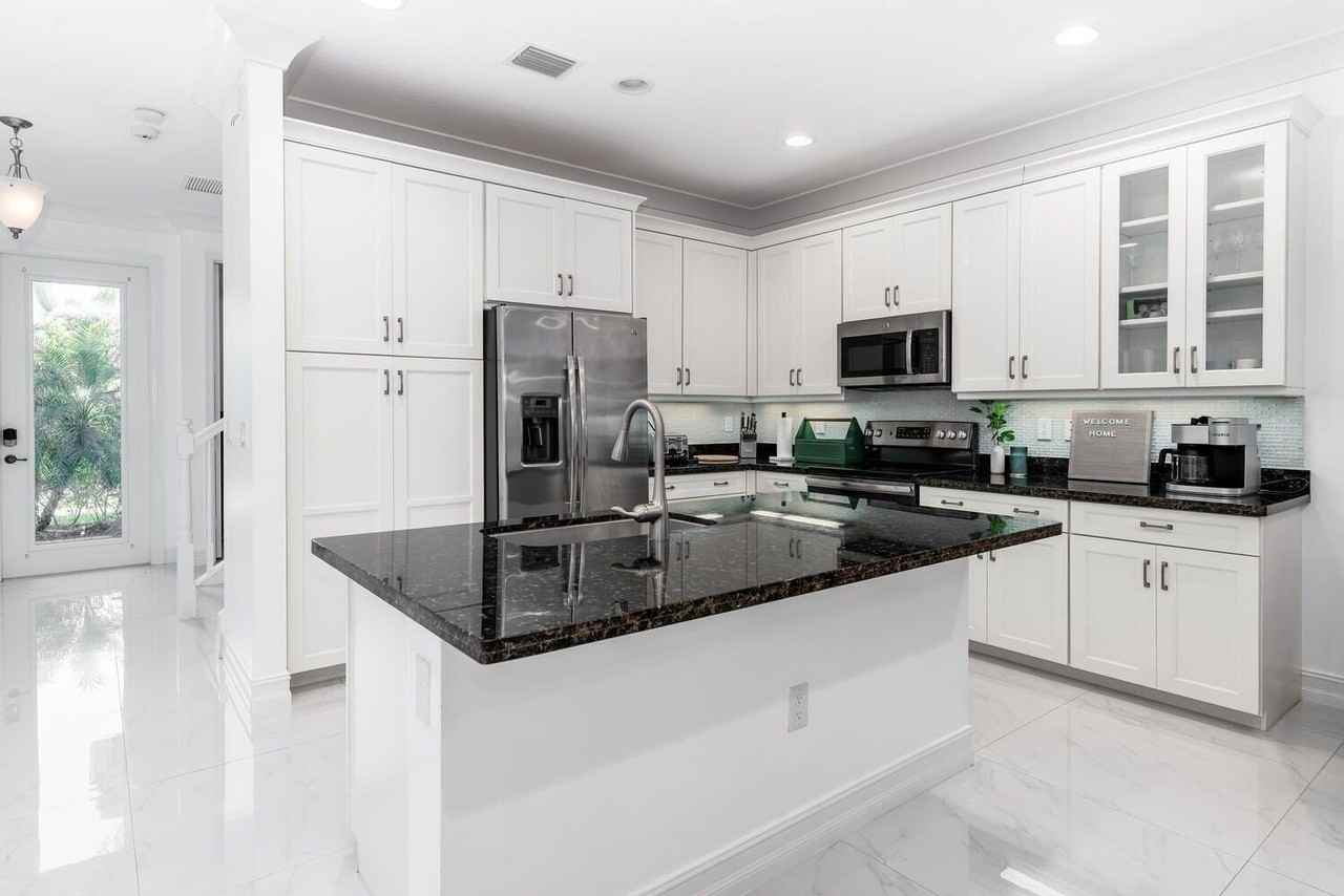 8092 Lemon Serpentine Ln - Photo 4 of 25