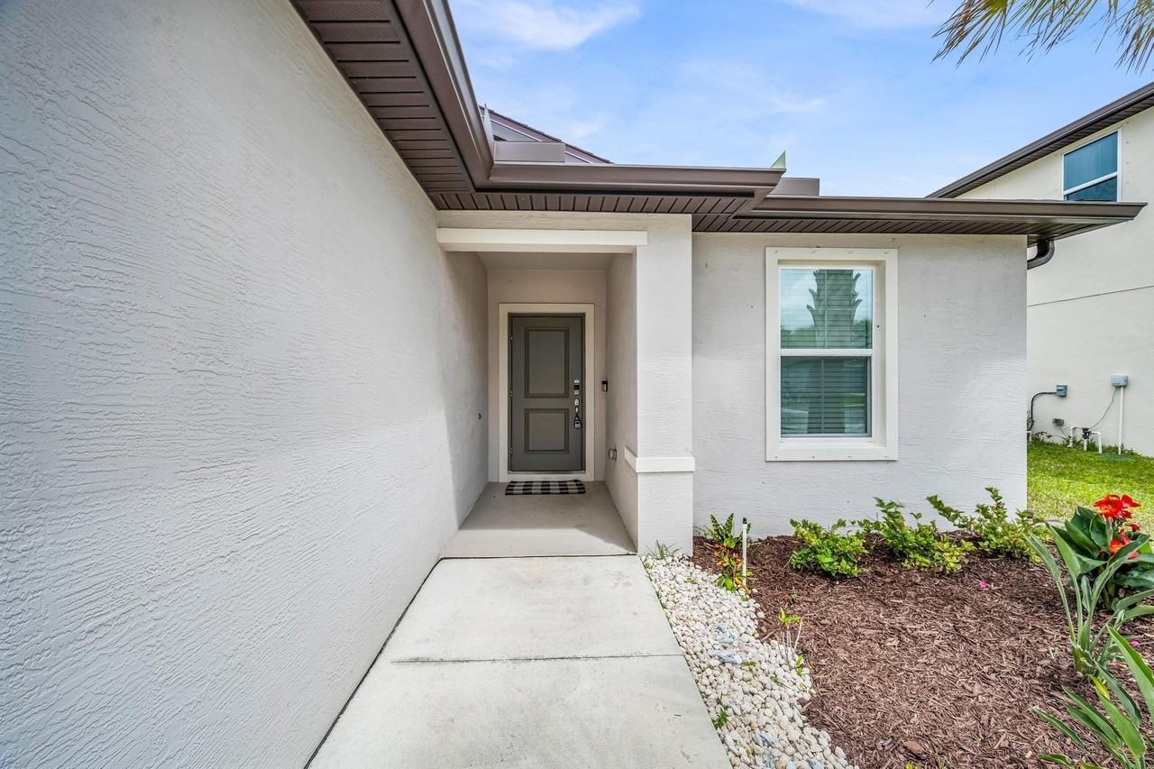 5082 Armina Pl - Photo 4 of 28