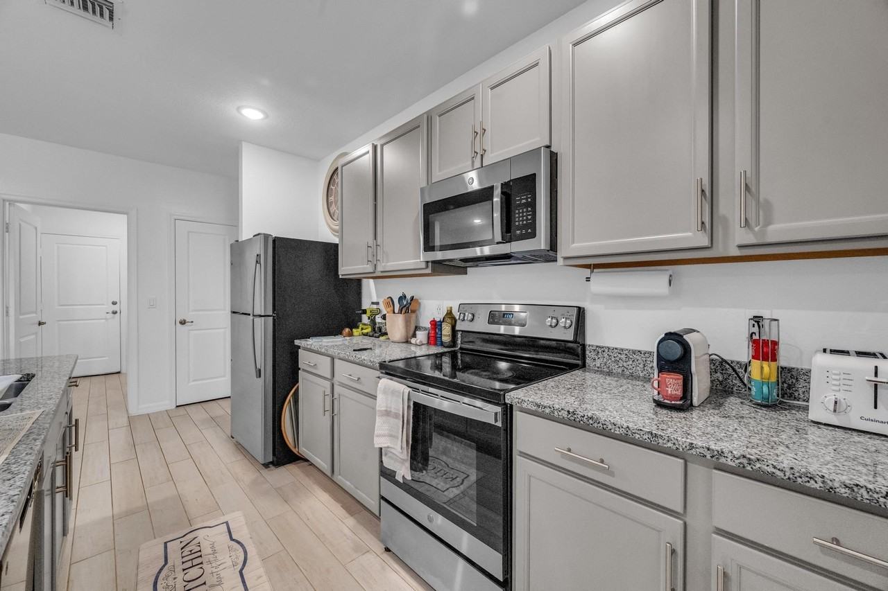 5082 Armina Pl - Photo 6 of 28