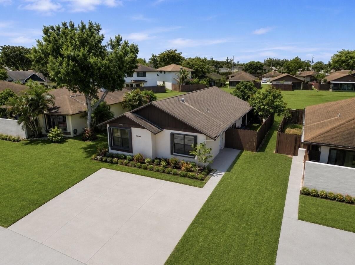 5330 Mendoza St - Photo 2 of 23