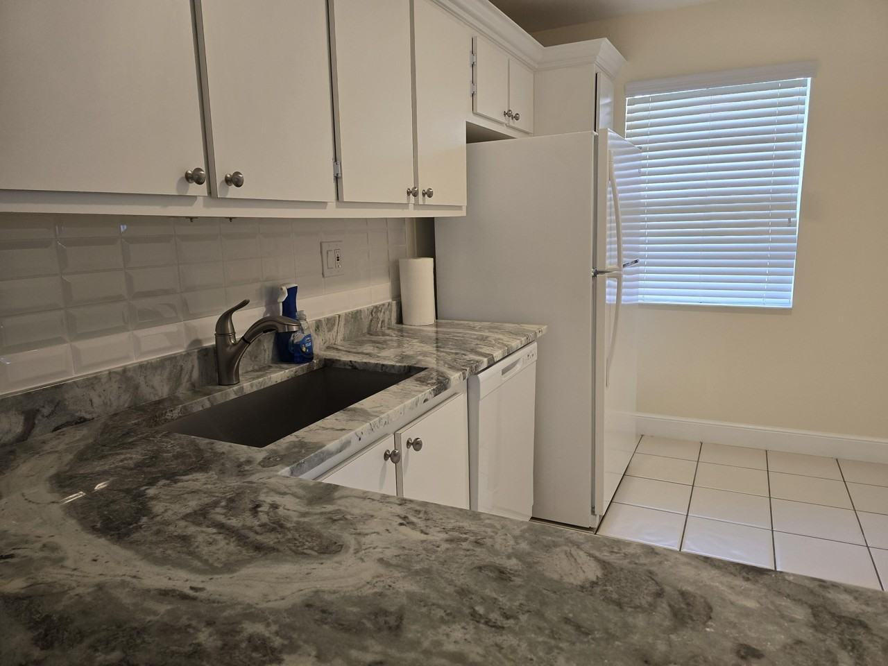 108 Lake Nancy Dr - Photo 4 of 24