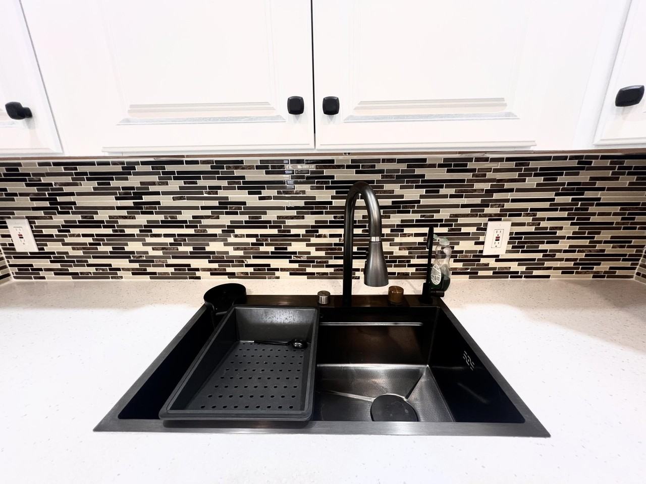 176 Sussex I - Photo 5 of 25