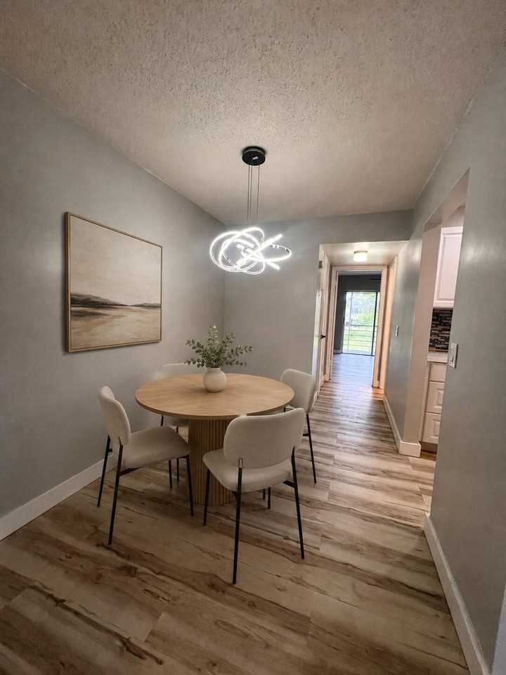 176 Sussex I - Photo 6 of 25