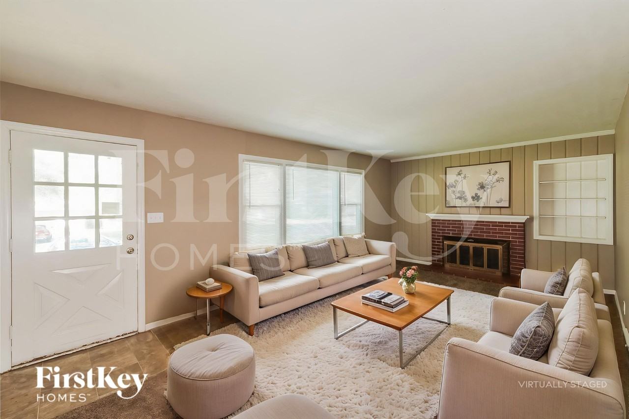 7607 Arlington Ave - Photo 3 of 19