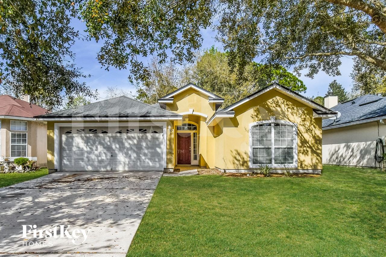 729 Mackenzie Cir