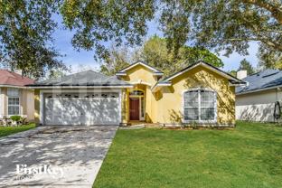 729 Mackenzie Cir - Photo 1 of 1