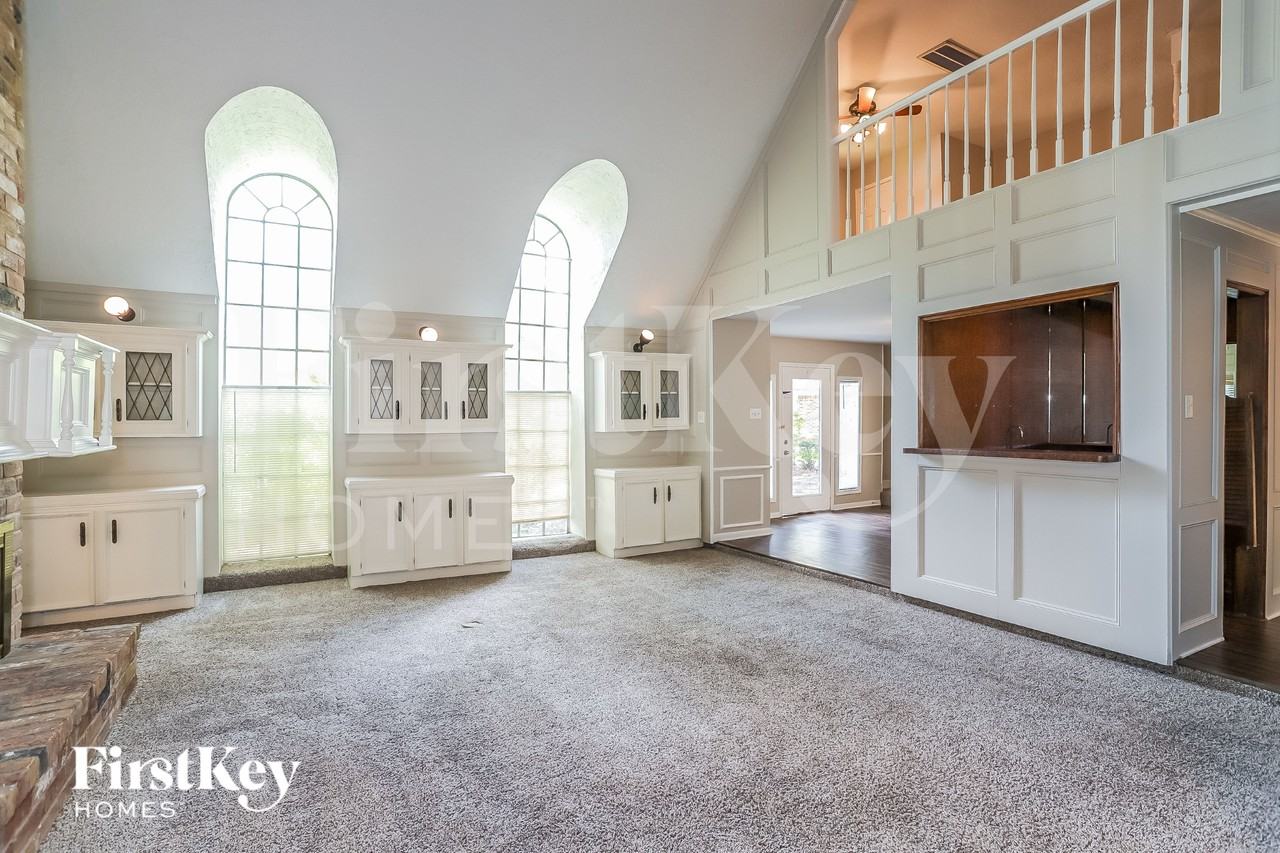 6511 Misty Spring Ln - Photo 4 of 16