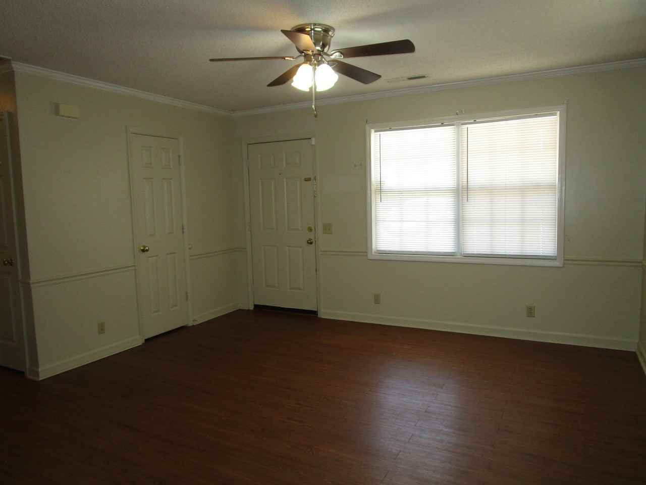800 Jessamine Trl - Photo 3 of 14