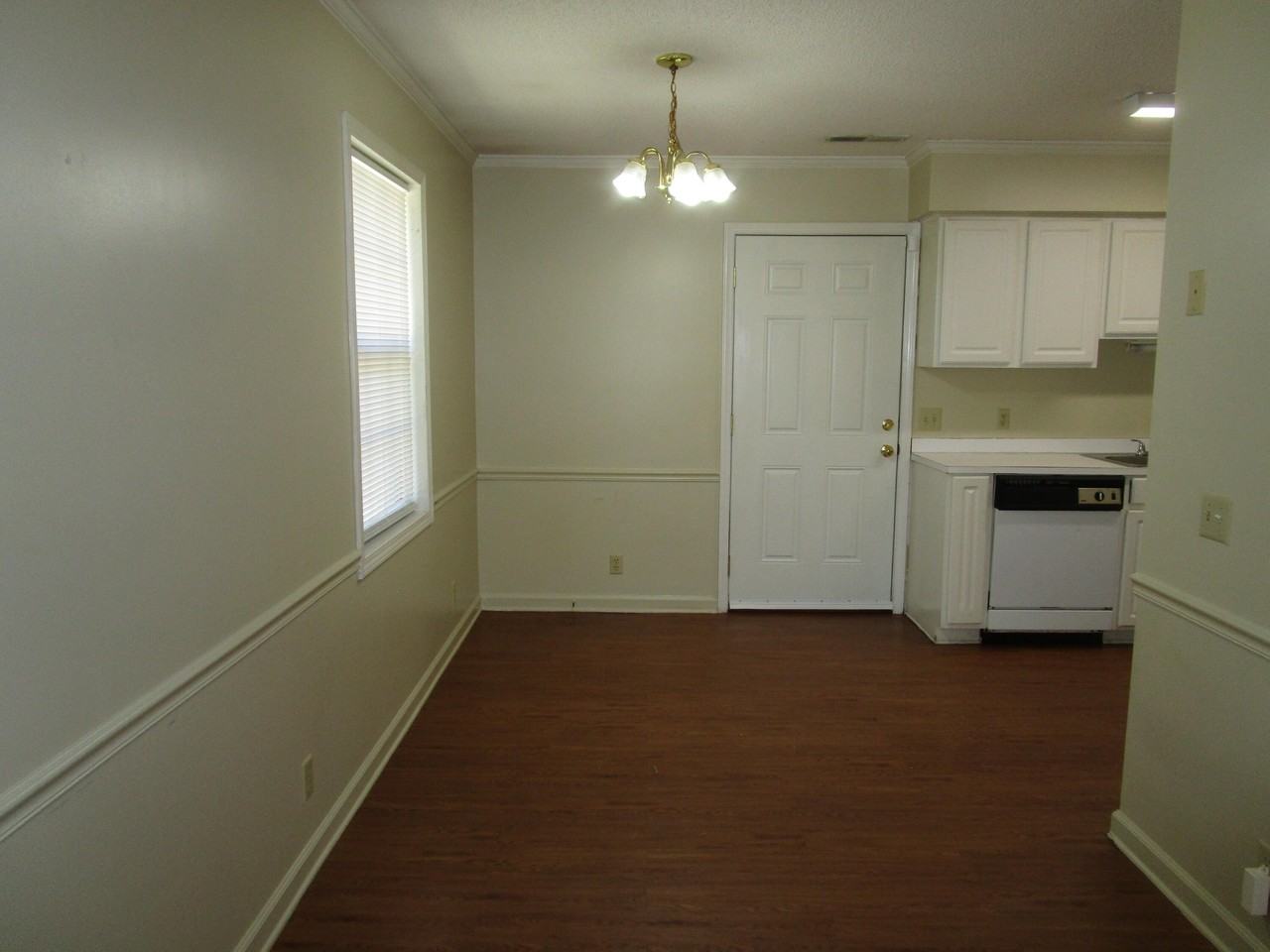 800 Jessamine Trl - Photo 6 of 14