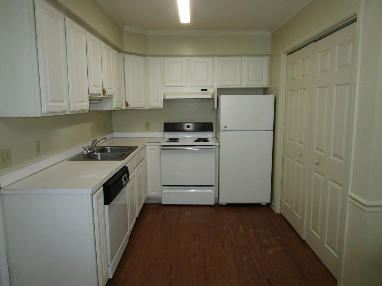 800 Jessamine Trl - Photo 7 of 14