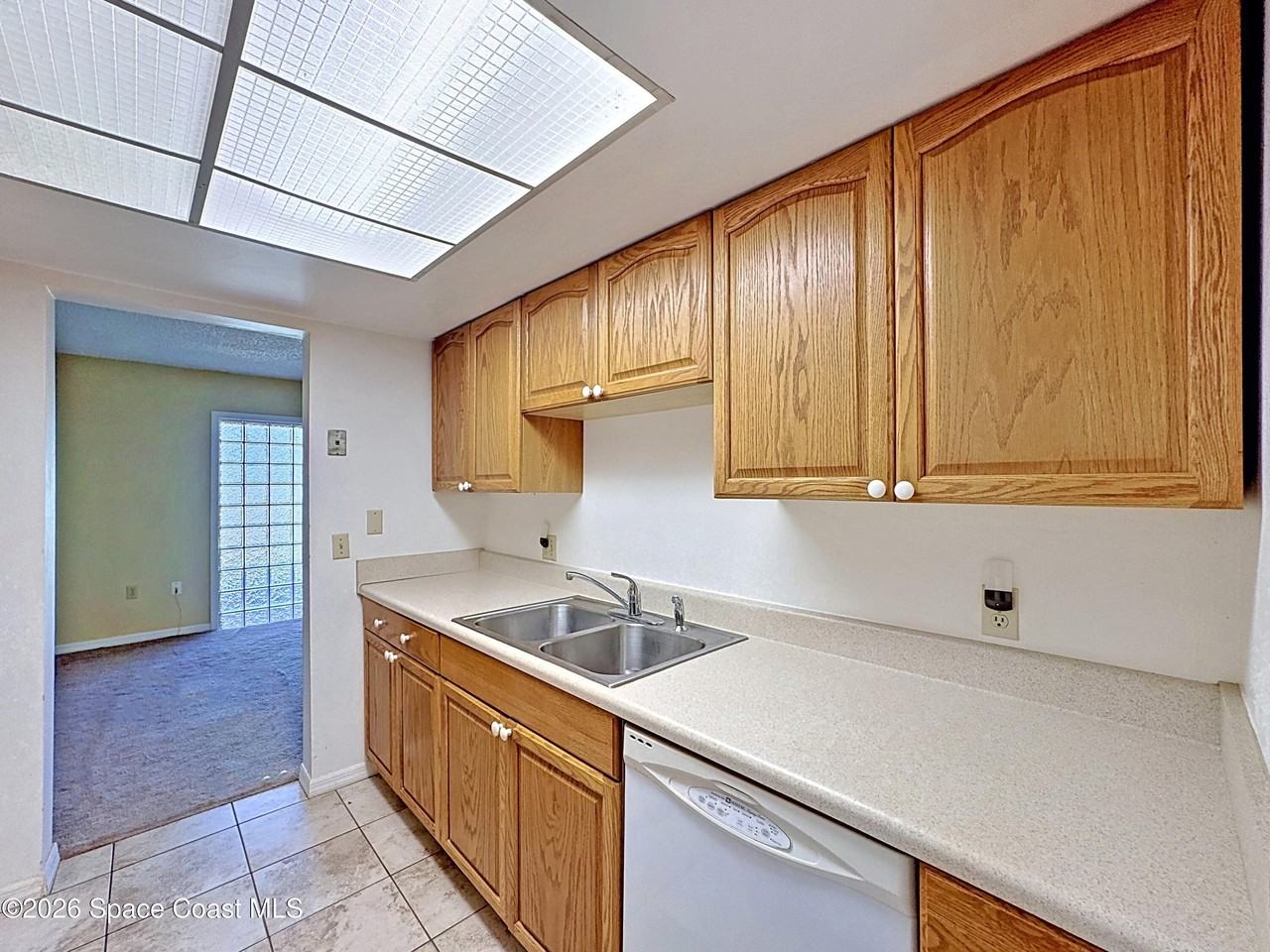 48 Bogart Pl - Photo 5 of 27