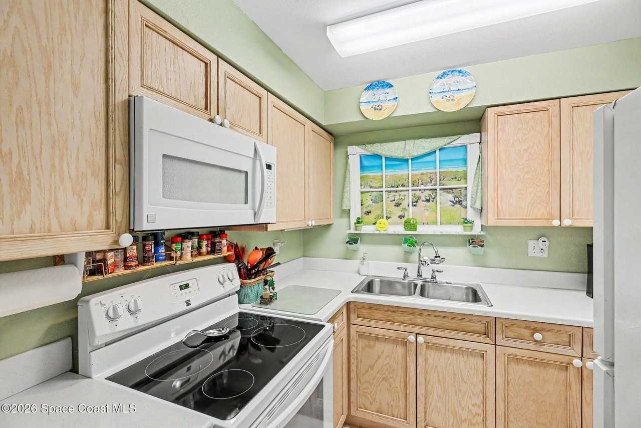3190 N Atlantic Ave #231 - Photo 7 of 19
