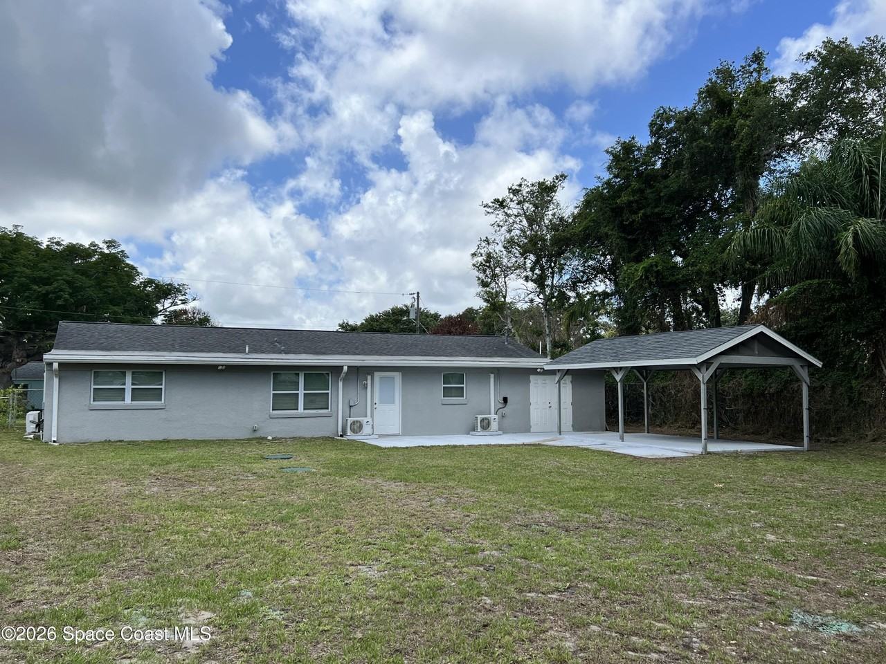 776 Sara Jane Ln - Photo 2 of 19
