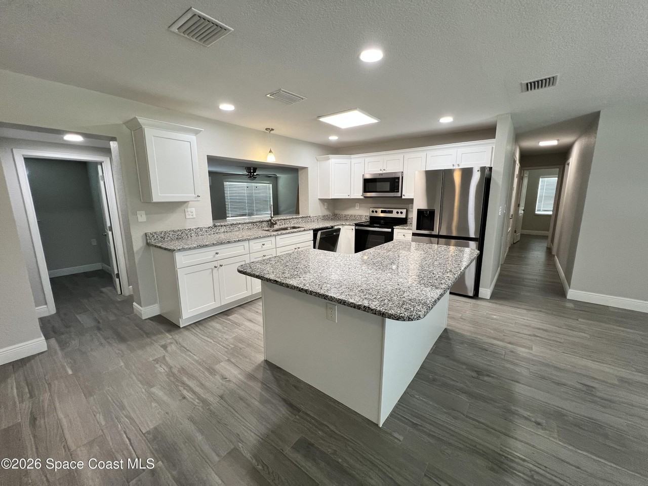 776 Sara Jane Ln - Photo 7 of 19