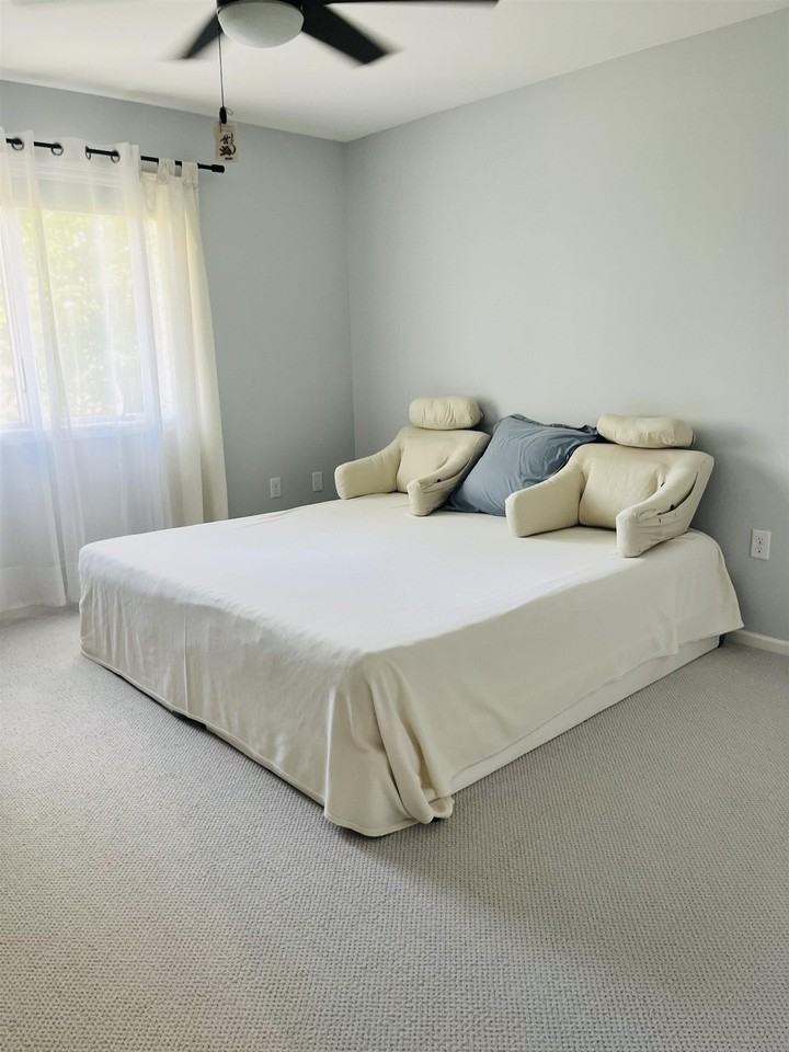 1018 Ganser Dr - Photo 4 of 21