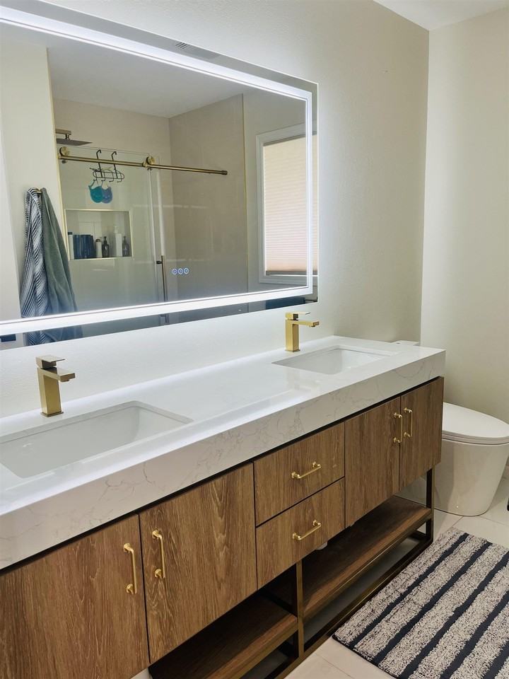 1018 Ganser Dr - Photo 5 of 21