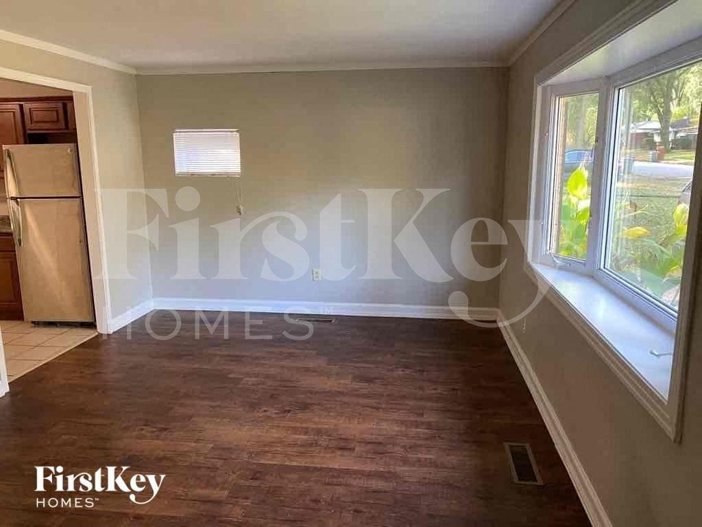 410 Mineral Rd - Photo 3 of 14
