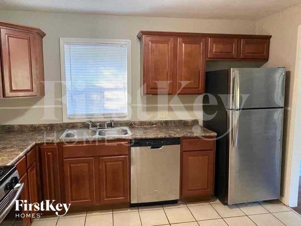 410 Mineral Rd - Photo 5 of 14