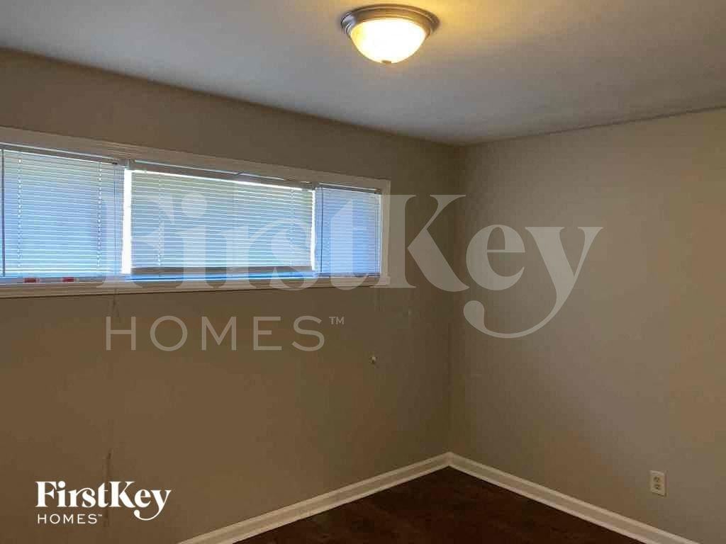410 Mineral Rd - Photo 6 of 14