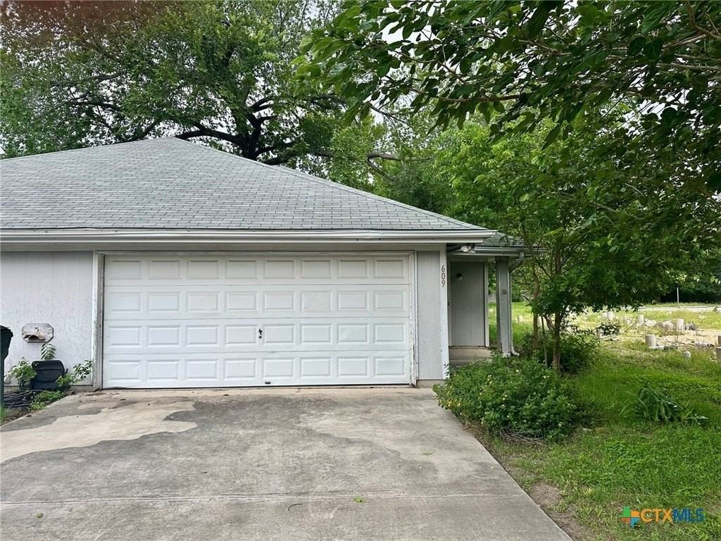 609 W Martin Luther King Dr #609 - Photo 2 of 23