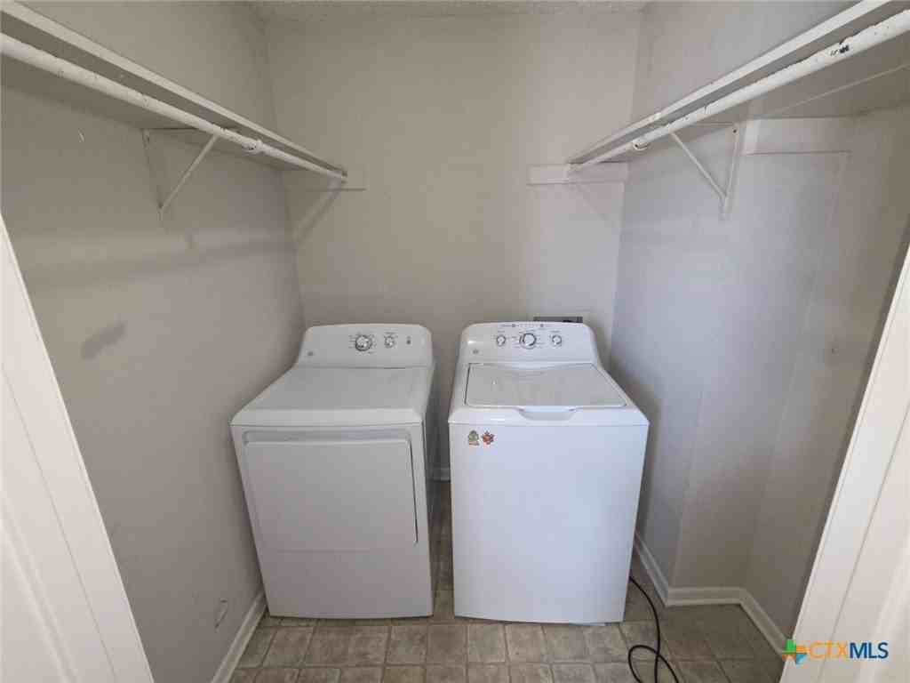 4302 Lake Rd - Photo 6 of 17