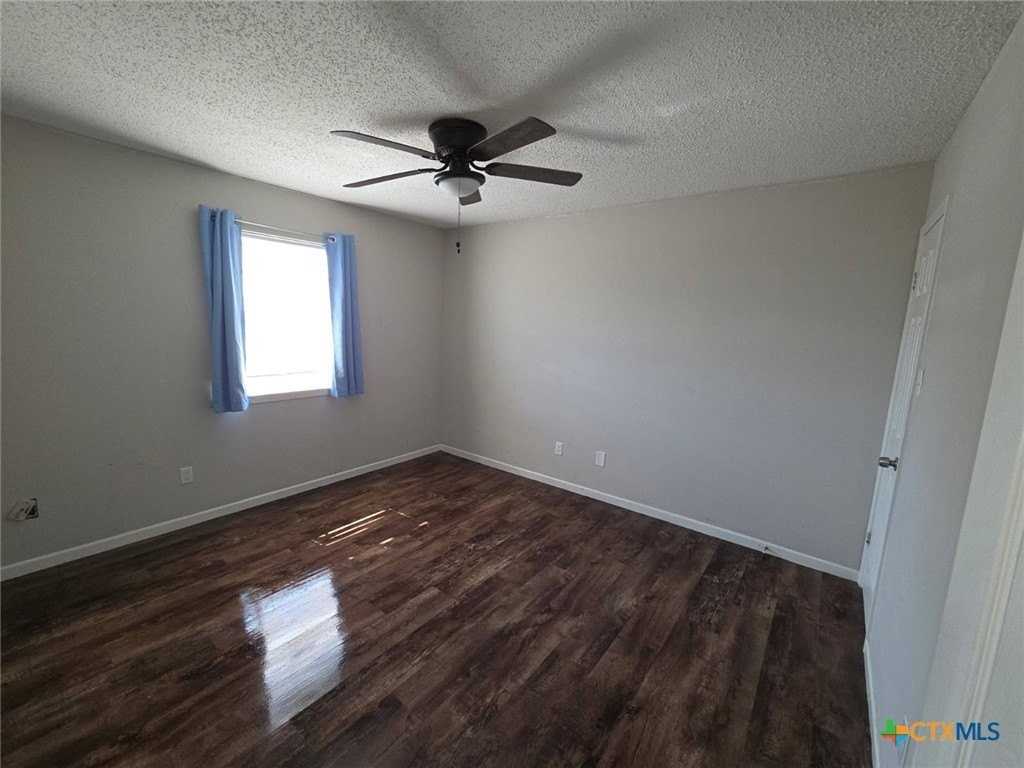 4302 Lake Rd - Photo 7 of 17