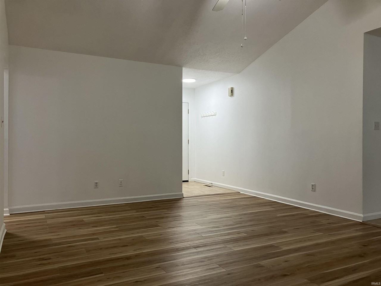 7872 Sandalwood Dr - Photo 5 of 30