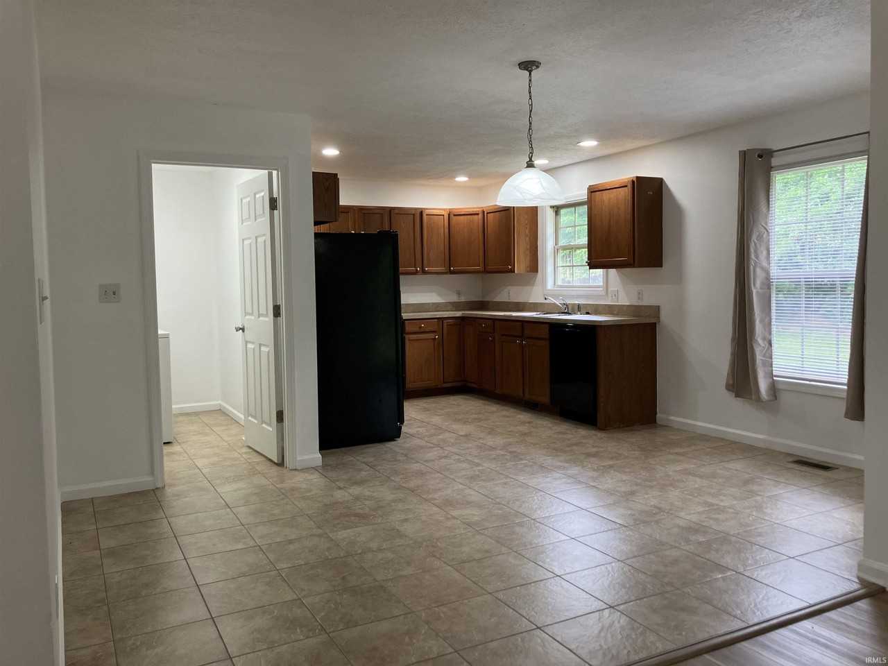 7872 Sandalwood Dr - Photo 7 of 30