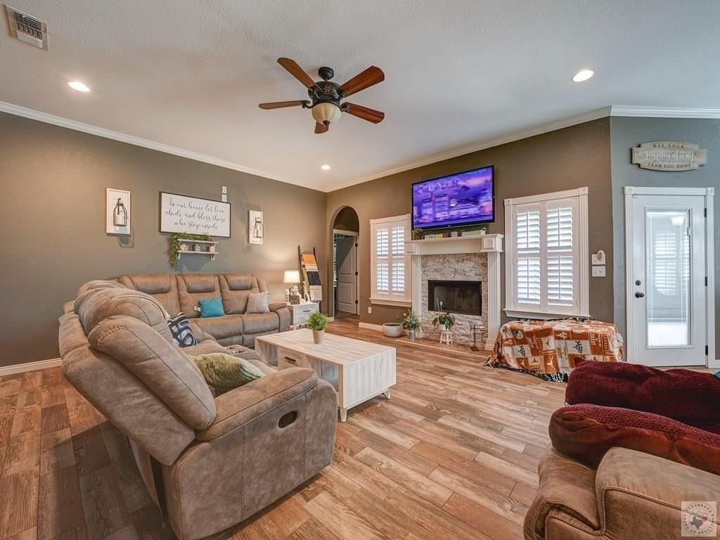 181 Red Springs Rd - Photo 6 of 39