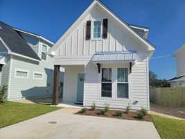 featured image of 3653 Meadow Vista Ln