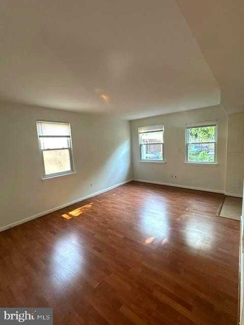 1813 2nd St Ne - Photo 2 of 18