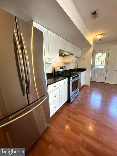 1813 2nd St Ne - Photo 4 of 18