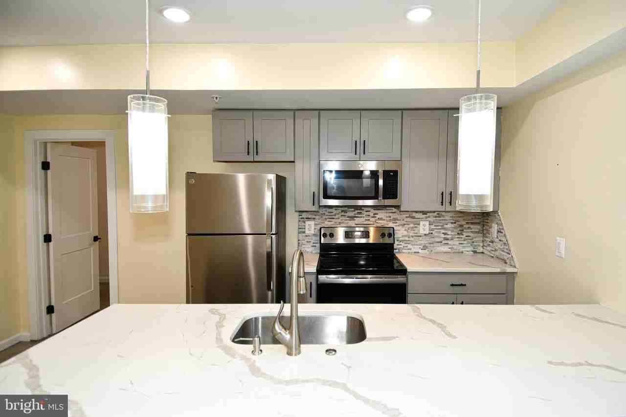 1040 Bladensburg Rd Ne #0B - Photo 4 of 21